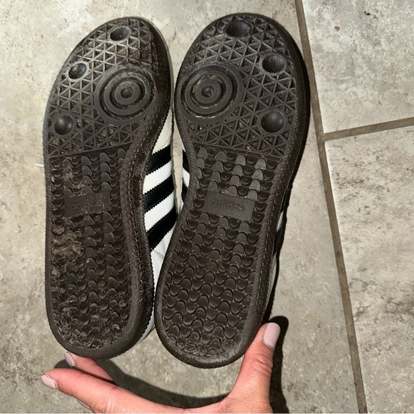 Adidas Samba Men’s Indoor Soccer Shoe 7.5 - Picture 3 of 6